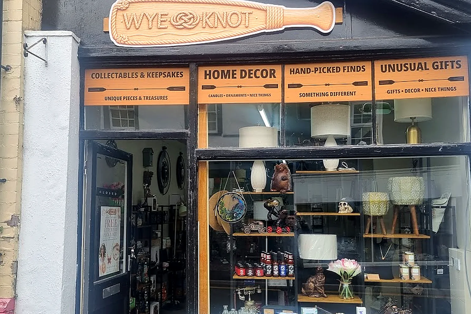 Wye Knot independent gift shop on High Street in Builth Wells